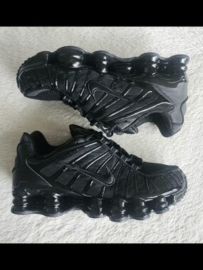 Hot New Womens Size 8.5 Nike Shox TL Athletic Casual Sneakers